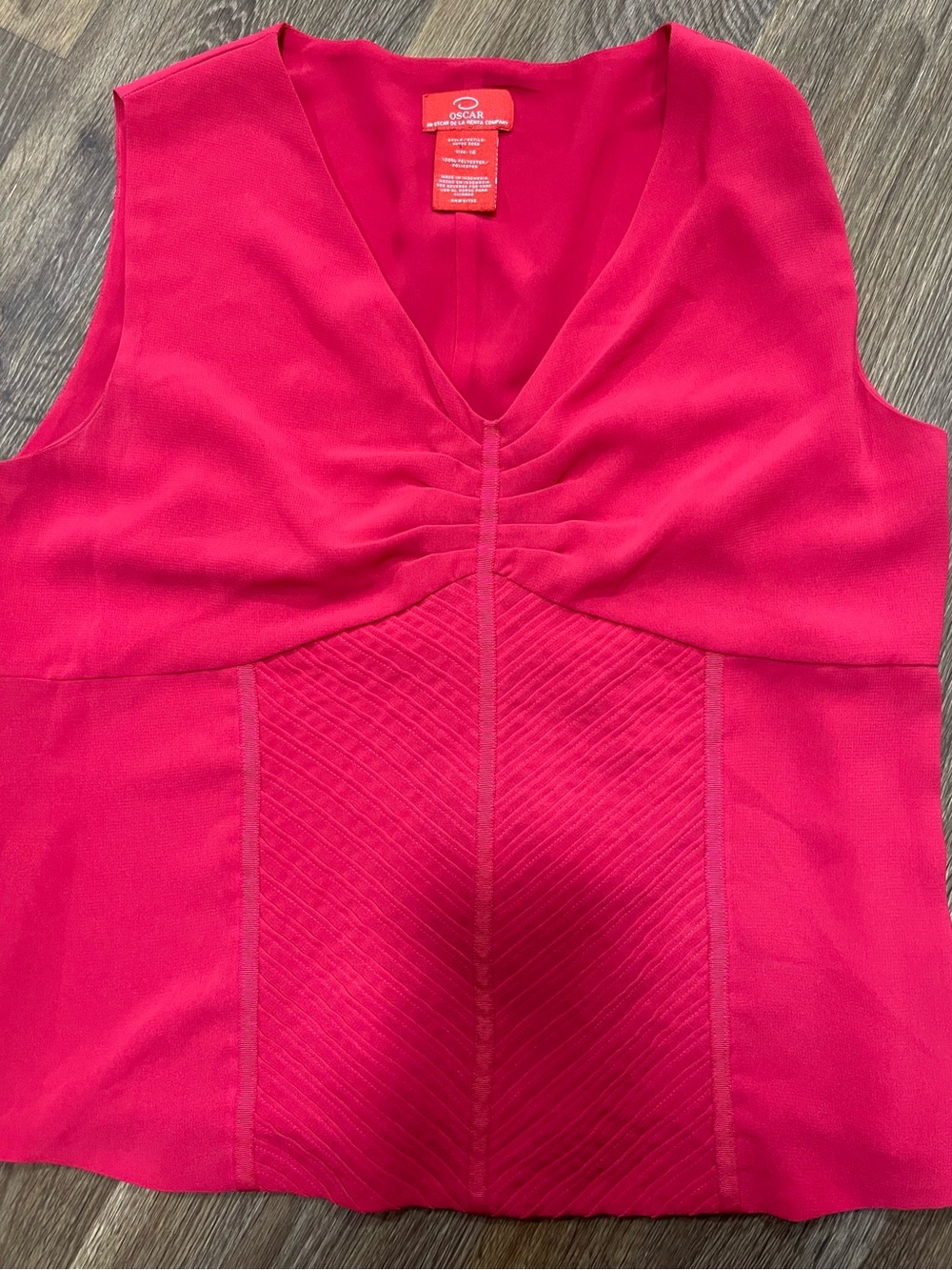 Oscar de la Renta Hot Pink V-Neck Sleeveless Blouse